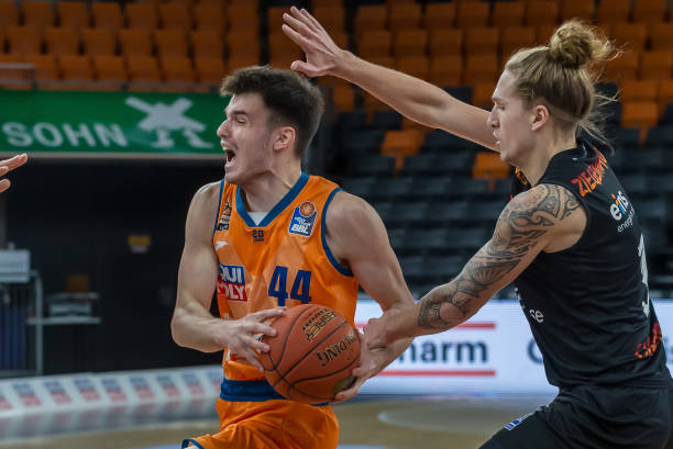 阿坎吉在过 阿坎吉在过