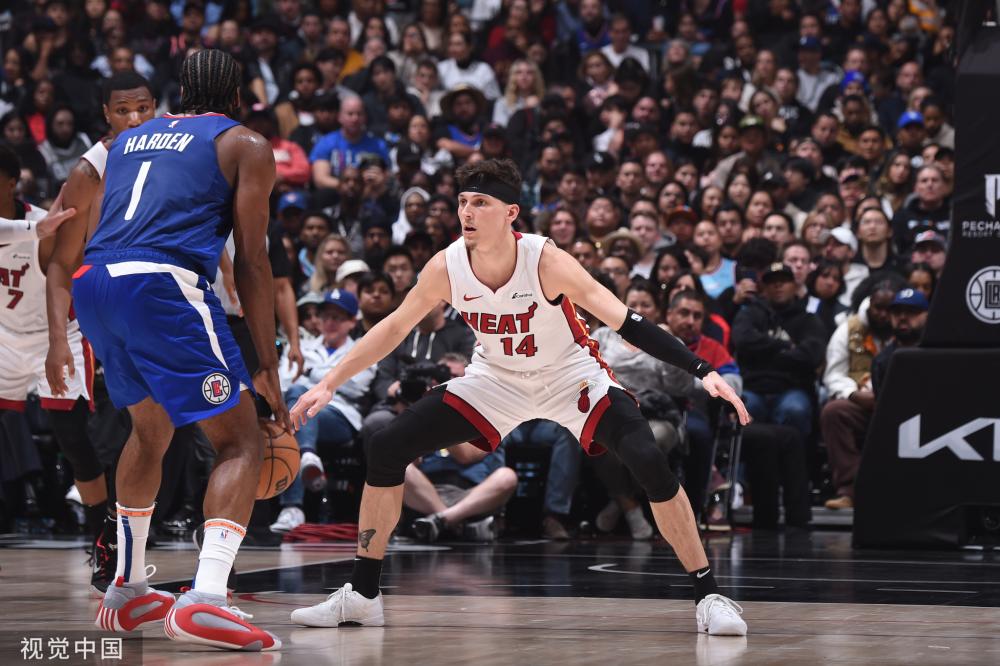 加纳乔迎来 加纳乔迎来