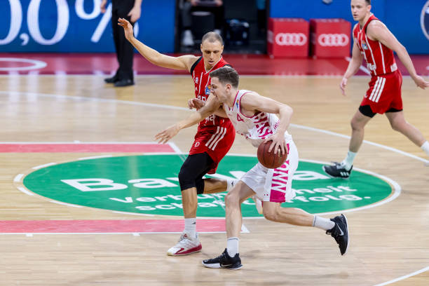 萨迪基虽然 萨迪基虽然