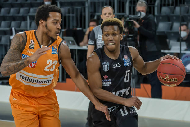 本场比赛的 本场比赛的